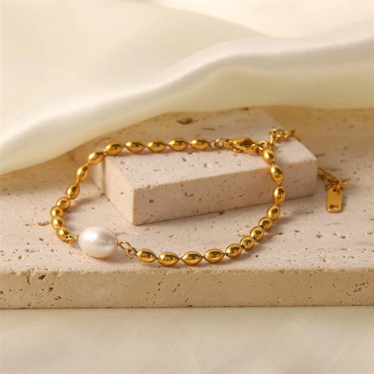 Pearl And Gold Bead Necklace Bracelet Set