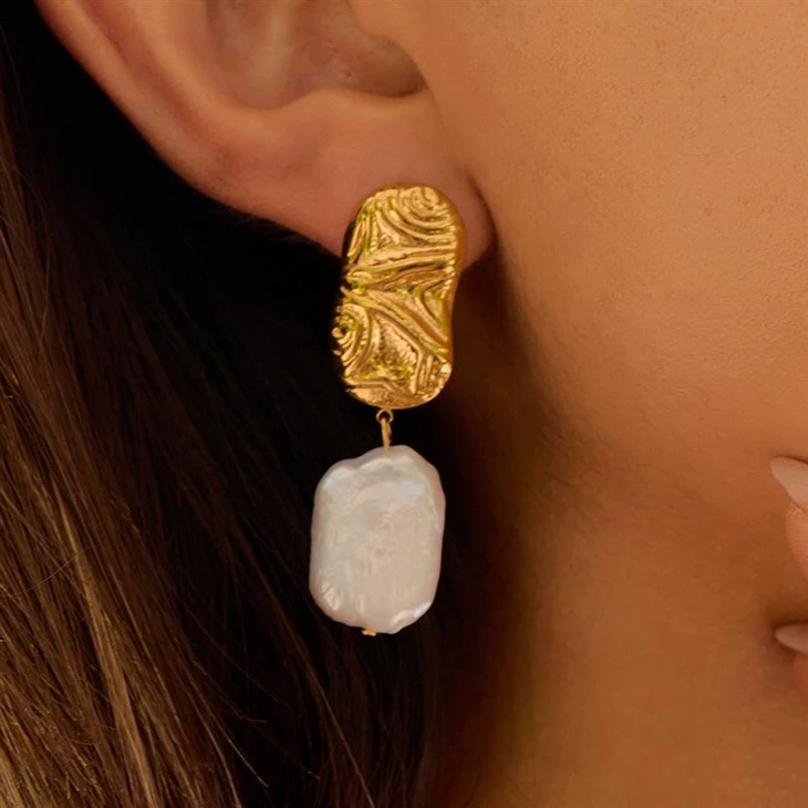 Textured Baroque Pearl Drops suppliers